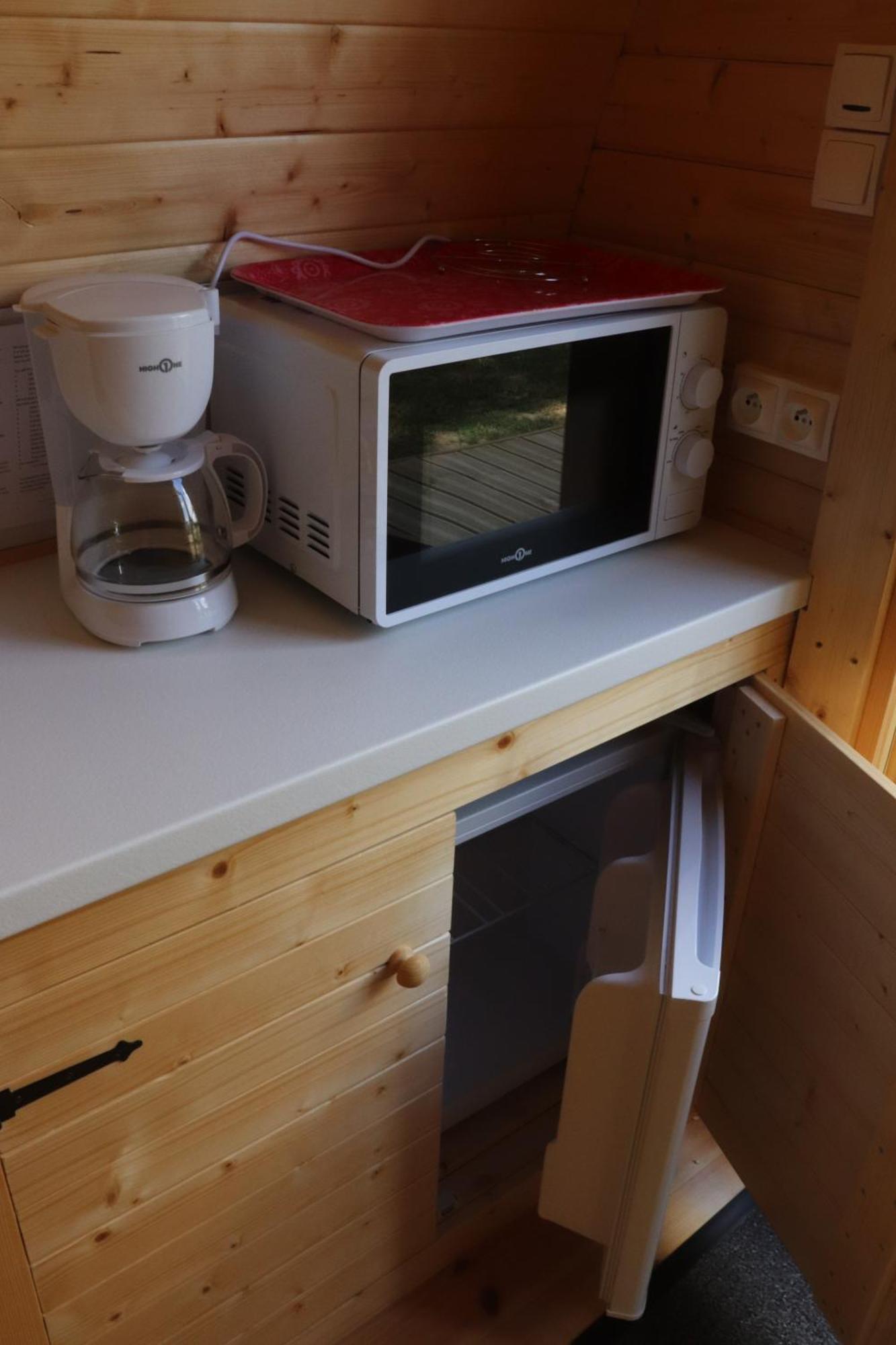 Camping Les Mancellieres Avrille  Phòng bức ảnh