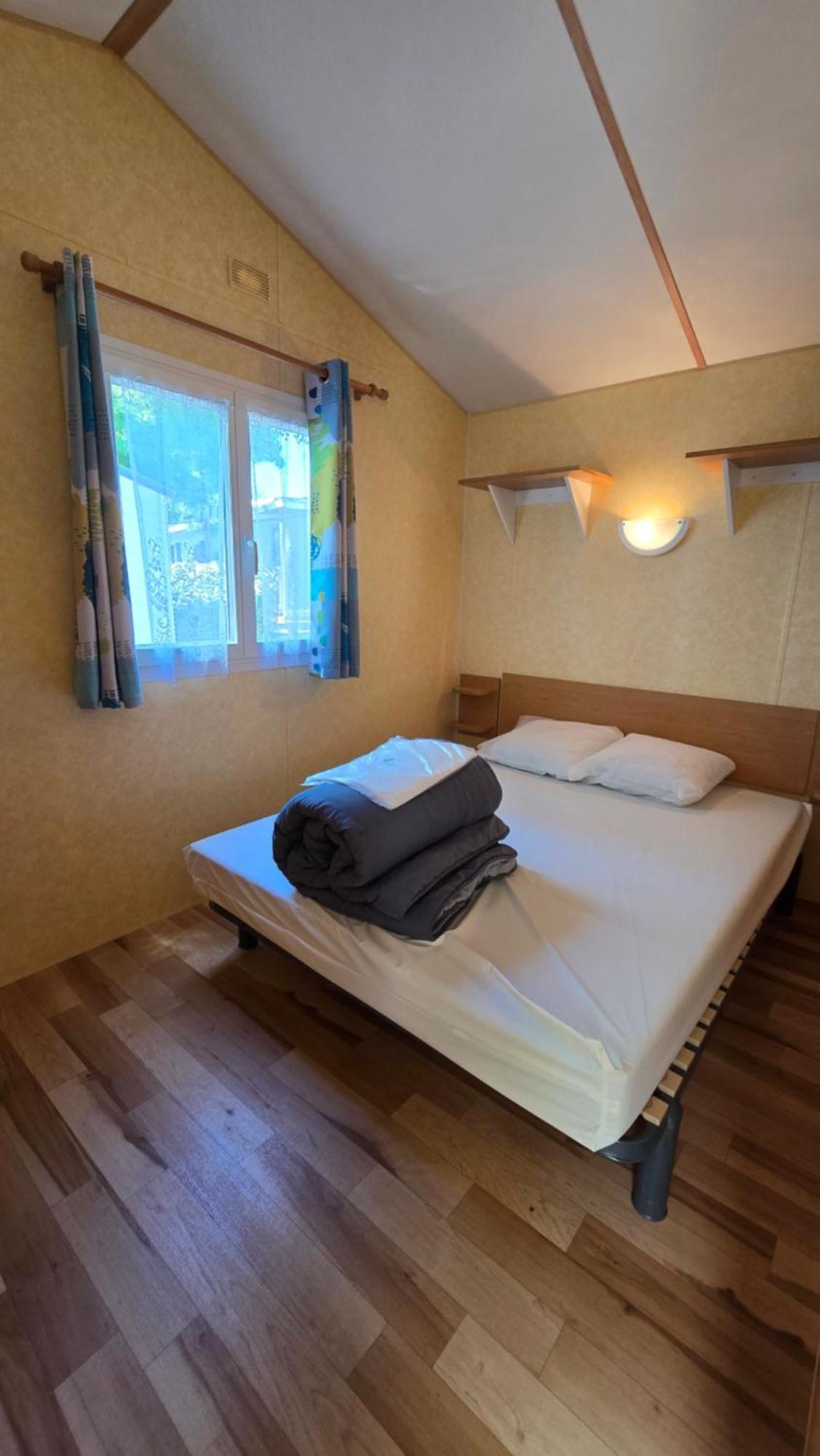 Camping Les Mancellieres Avrille  Phòng bức ảnh