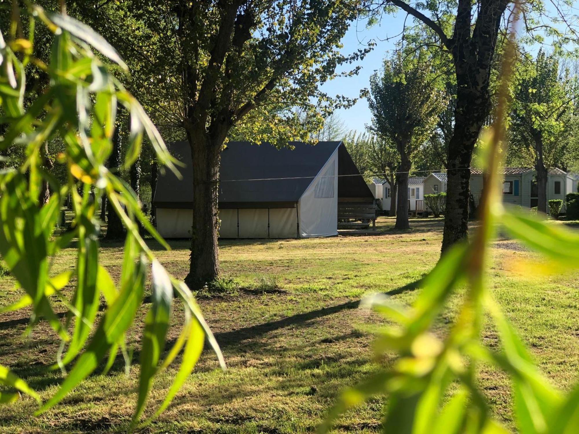 Camping Les Mancellieres Avrille  Ngoại thất bức ảnh