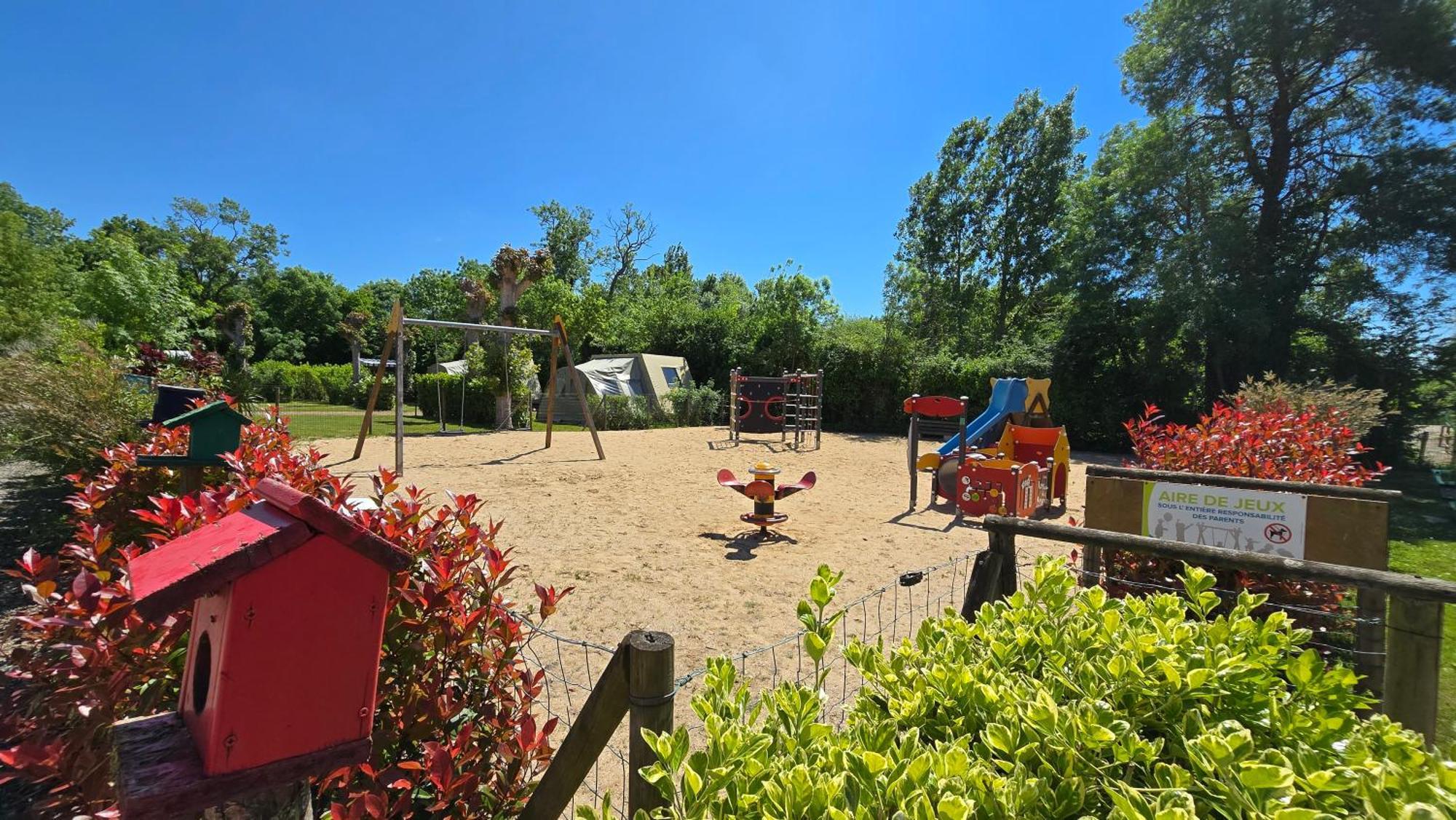 Camping Les Mancellieres Avrille  Ngoại thất bức ảnh